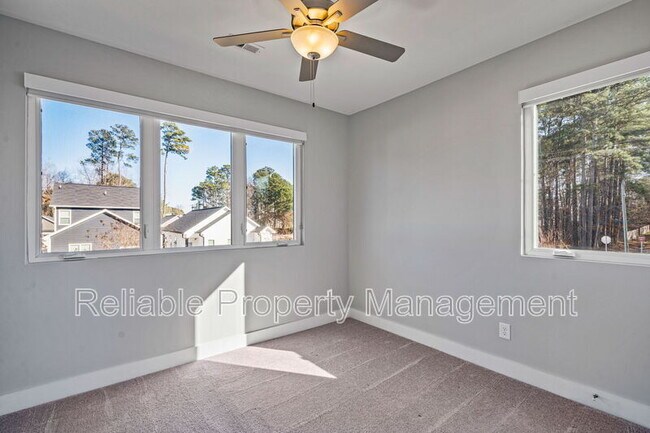 Building Photo - 41 N Laird Dr