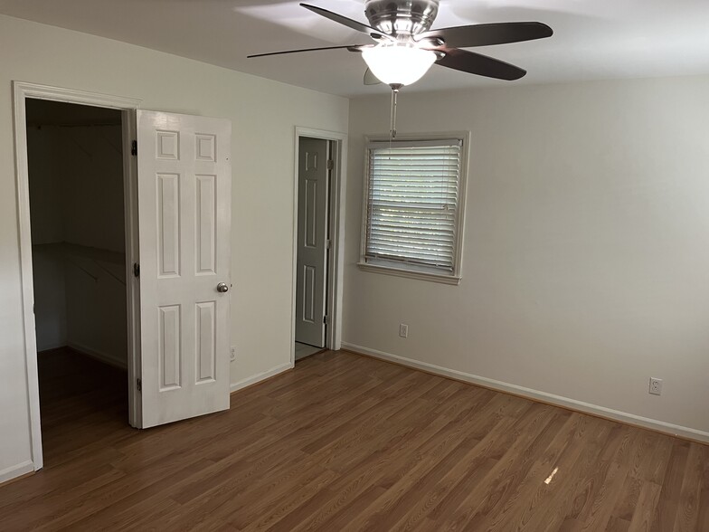 Building Photo - 3222 Selwyn Farms Ln