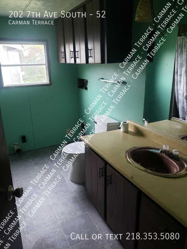 Building Photo - 3 bed + 1 bath home for SALE!!!