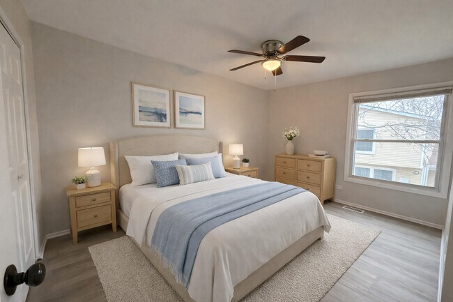 Building Photo - 2167 N Heather Ln