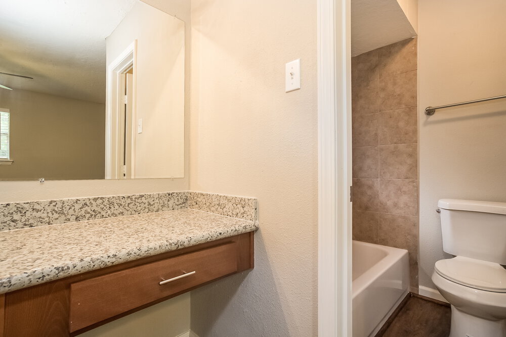 Building Photo - 3206 Teakwood Cir