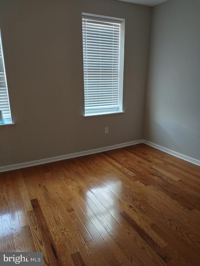 Building Photo - 1812 N Croskey St