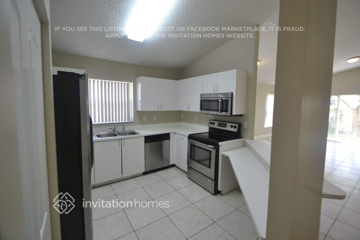 Building Photo - 6249 Island Way