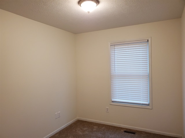 Building Photo - 814 Holly Farms Dr