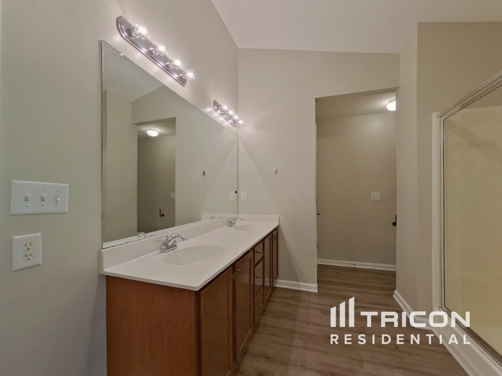 Building Photo - 188 Longwood Crossing