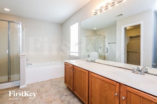 Building Photo - 1615 Wavecrest Dr