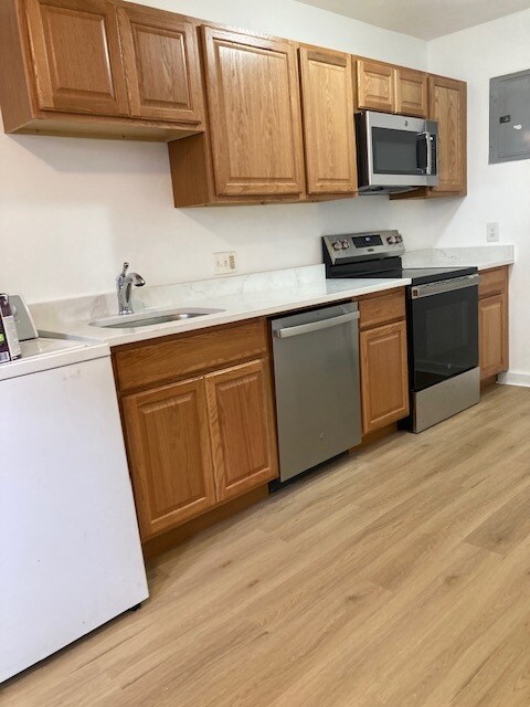 Building Photo - 665 Washington St