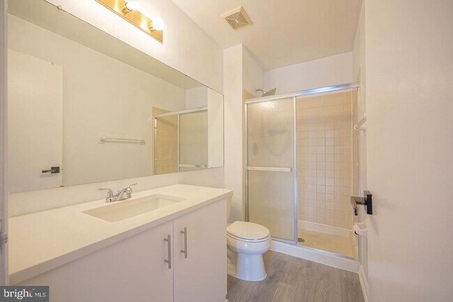 Building Photo - 3102B Limestone Way