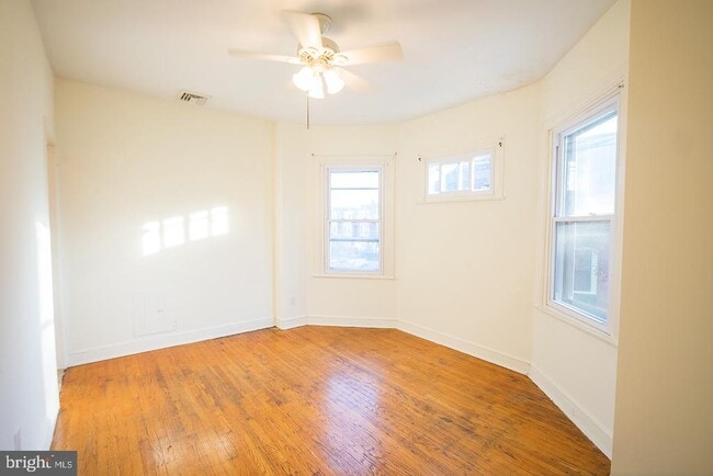 Building Photo - 4244 Spruce St