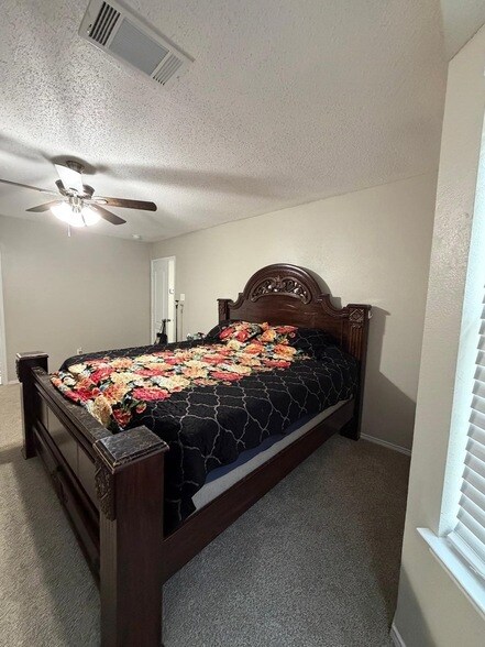 Building Photo - 1305 Willowsprings Ct