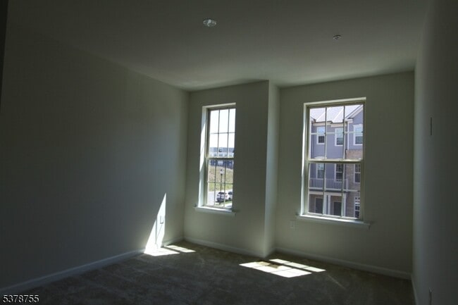 Building Photo - 28 Sternadori Rd