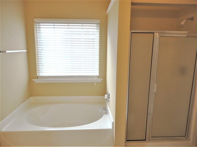 Building Photo - 28 Smokehouse Dr