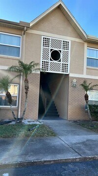 Building Photo - 9800 Turf Way