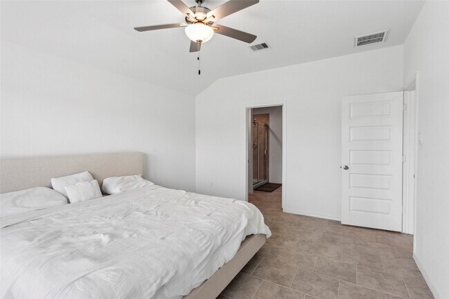 Building Photo - 7510 Carson Ct
