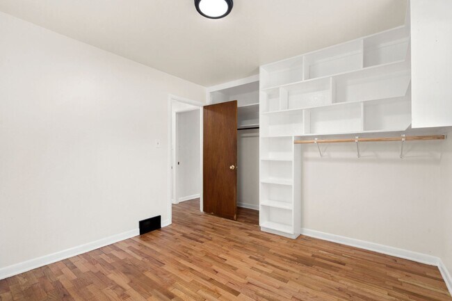 Building Photo - Stunning Fully Remodeled 3-Bedroom Home with Fenced Yard