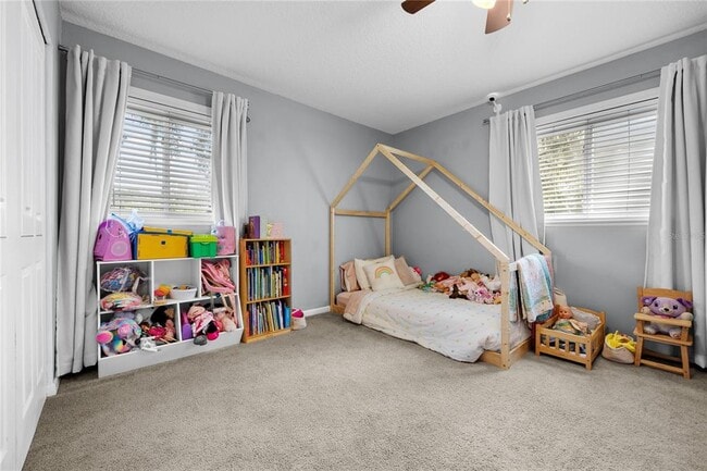 Building Photo - 2026 NW 19th Ln