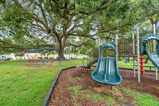 Building Photo - 25747 Timber Lakes Dr