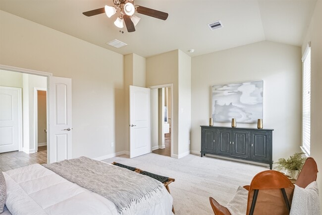 Building Photo - 12617 White Cove Dr