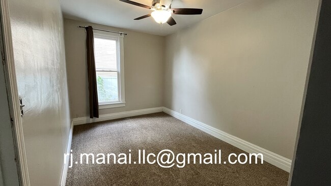 Building Photo - 1033 S Gibson St
