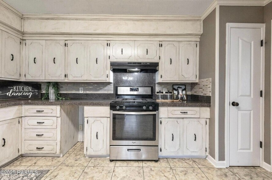 Building Photo - 7700 Lee Station Rd