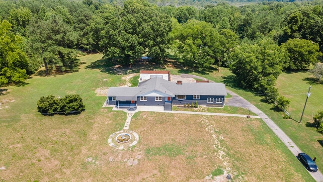 Building Photo - 1644 Sims Bridge Rd