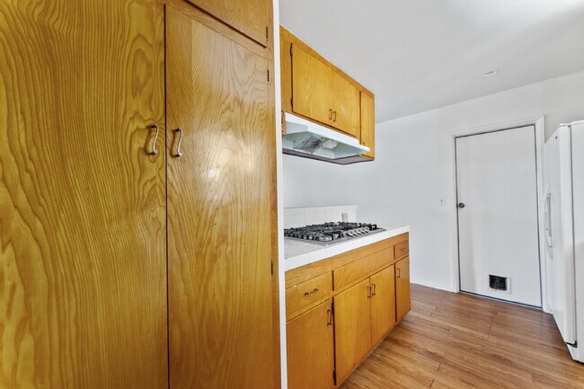 Building Photo - "Charming 3-Bedroom Sylmar Home with Cozy ...