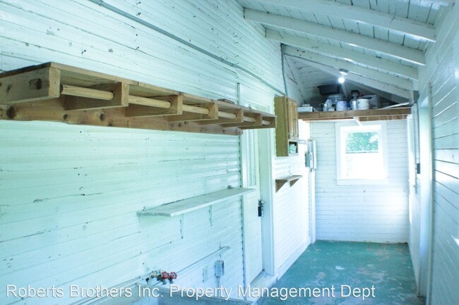 Building Photo - 2 br, 1 bath House - 207 NW 1st Street