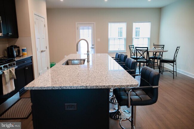 Building Photo - 5418 Billenca Ln