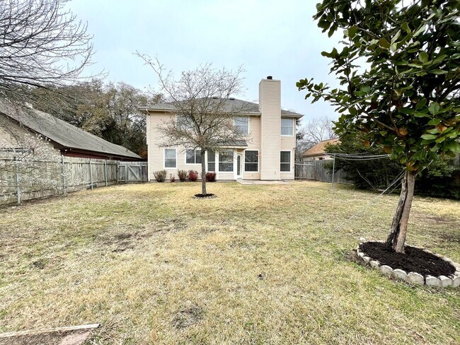 Building Photo - Lovely 3 Bedroom/2.5 Bathroom in Round Rock!