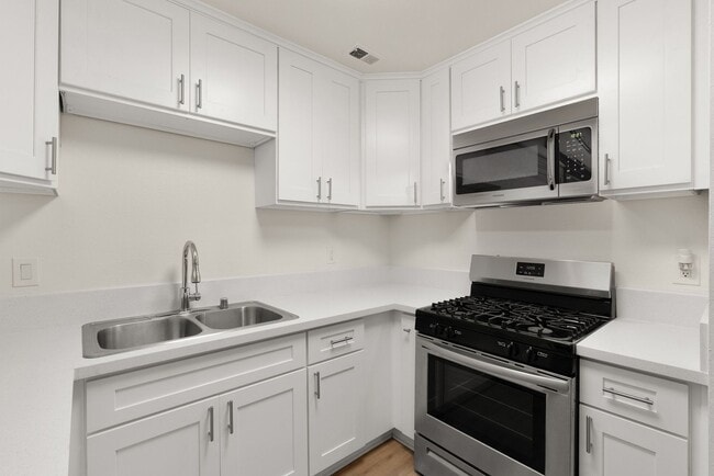 Interior Photo - Parkview Palms Apartments- Riverside, CA