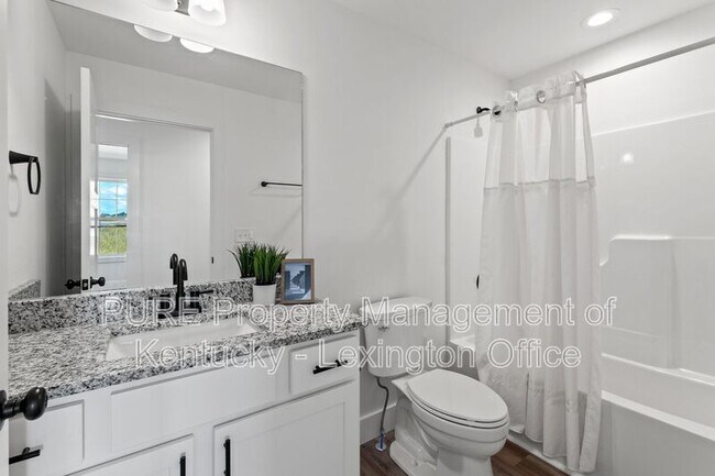 Building Photo - 340 Winding Branch Dr