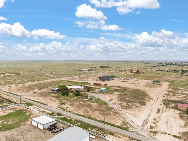 Building Photo - Navajo