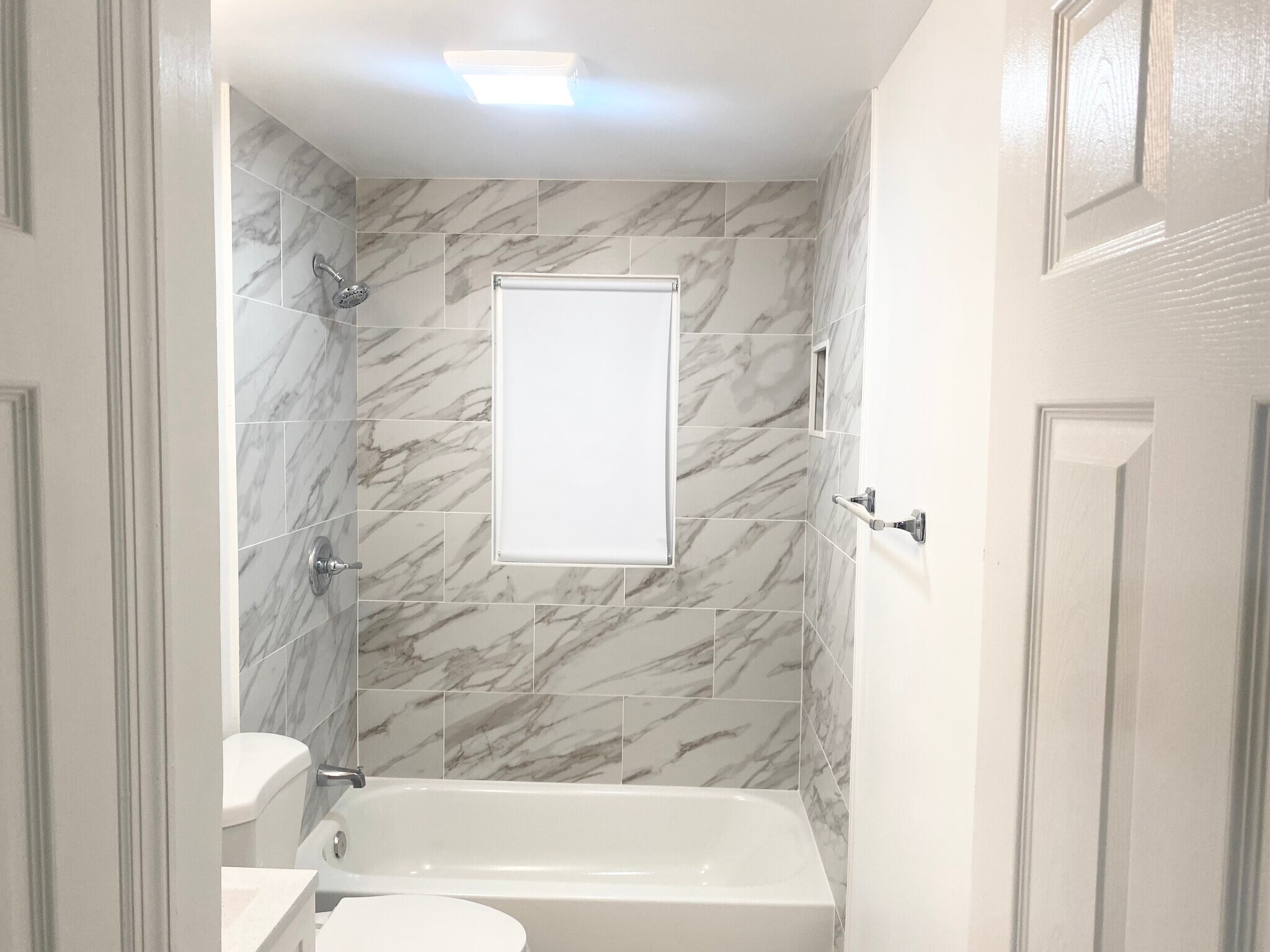 Building Photo - 317 Alexander Ave