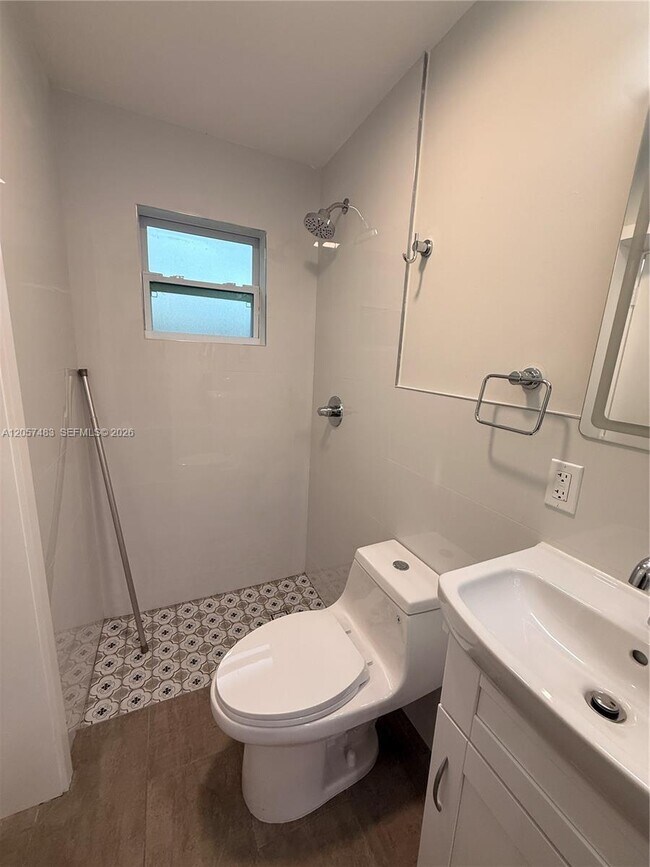 Building Photo - 10555 SW 32nd St