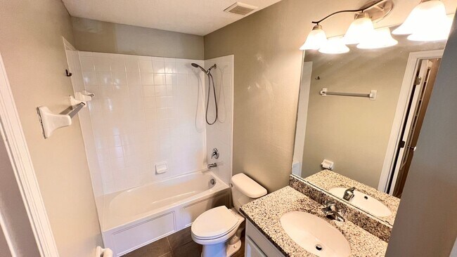 Building Photo - 600 Northern Way