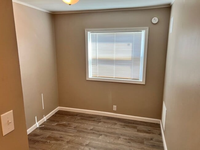 Building Photo - Fantastic 3 Bedroom/2 Bath Home