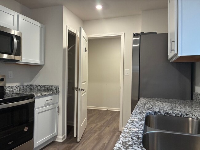 Building Photo - 105 S Osprey Ct