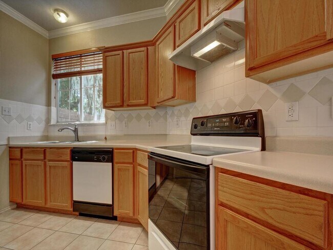 Building Photo - 4400 Switch Willo