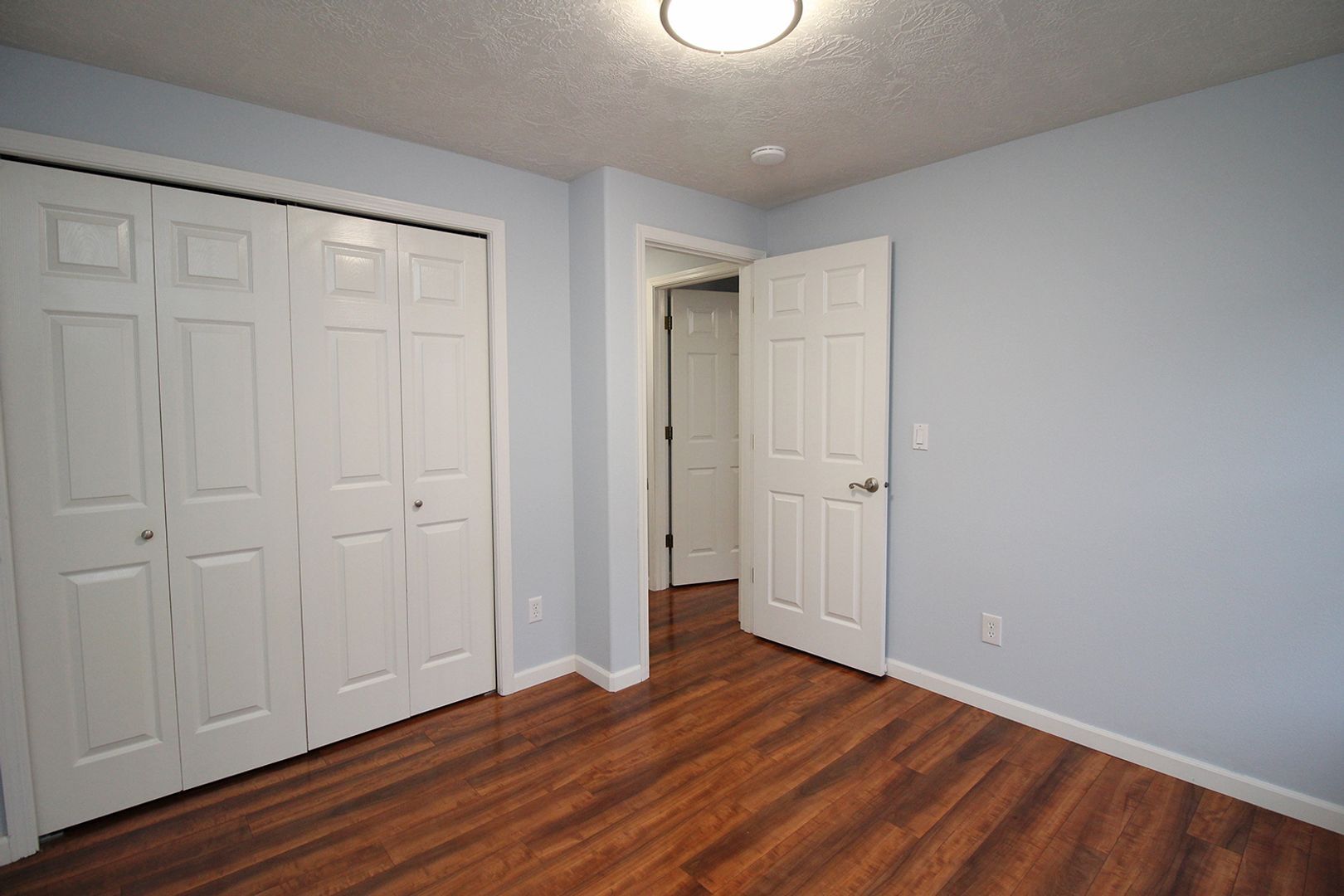 Building Photo - 601 SE 71st Ave