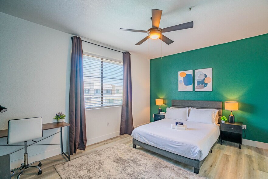 Building Photo - 6610 N 93rd Ave