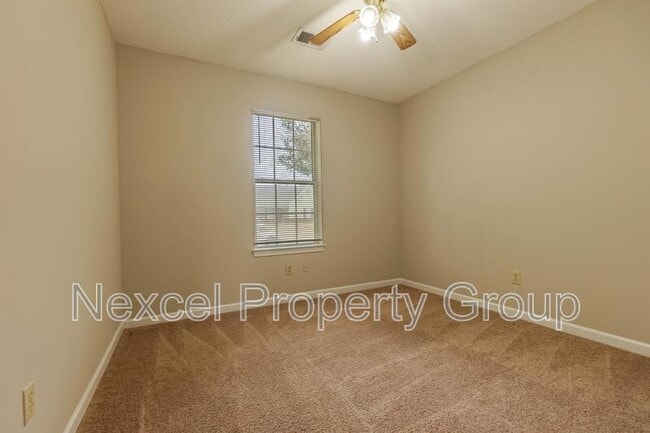 Building Photo - 2961 Churchwell Dr