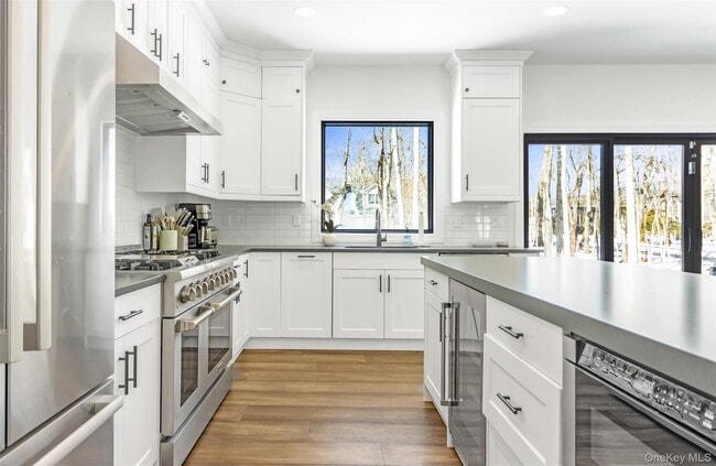 Building Photo - 1745 Stars Rd