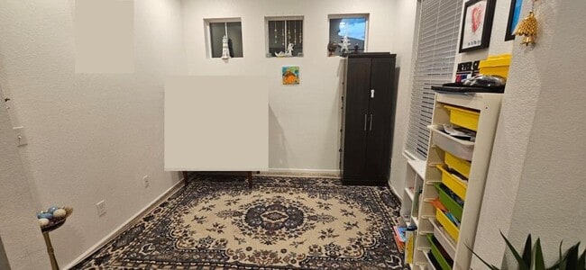 Building Photo - 17517 Booth Fls Wy