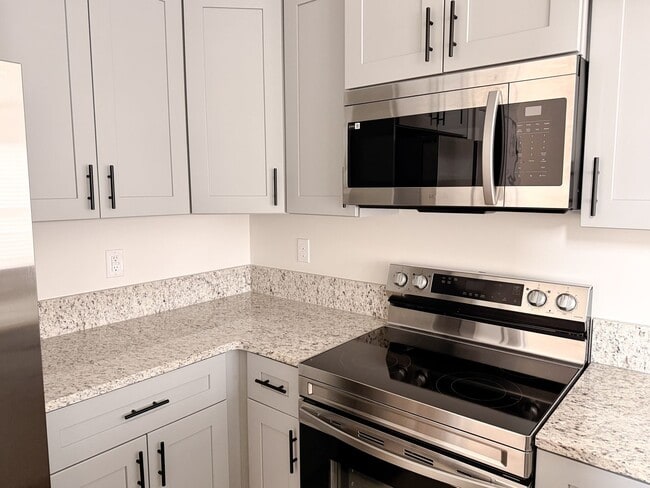 Building Photo - 229 Cothran Rd