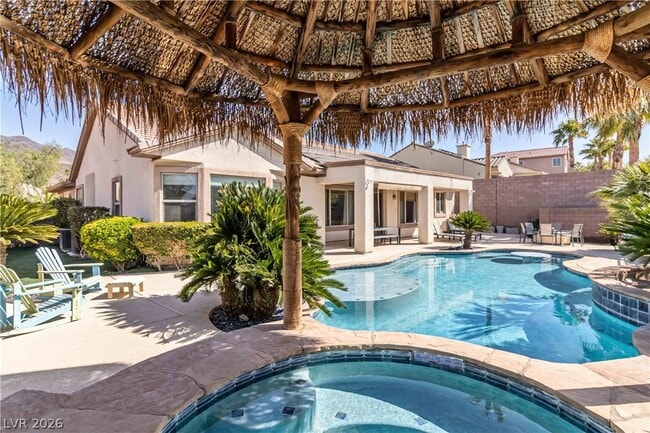 Building Photo - 2665 Chateau Clermont St