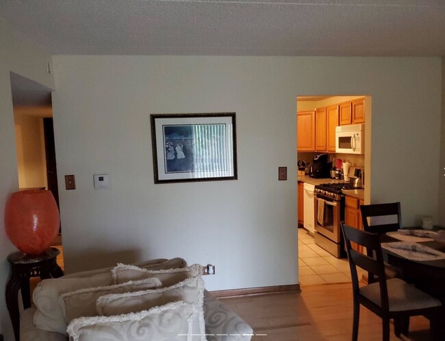 Building Photo - 2 Bedrooms, 2 Bathrooms and Plenty of Amen...