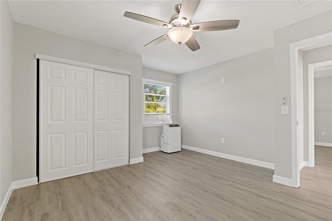 Building Photo - 8441 Bayshore Dr