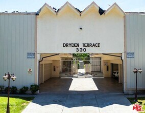 Building Photo - 330 E Dryden St