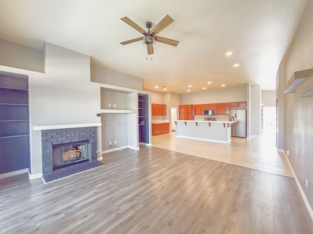 Building Photo - 8959 Wedgewood Ct