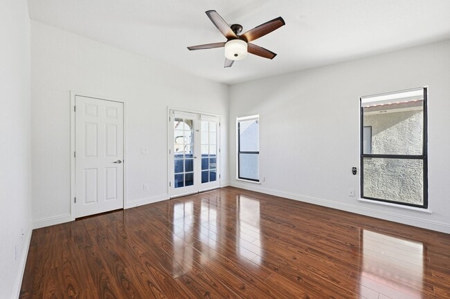 Building Photo - Status: Accepting Applications